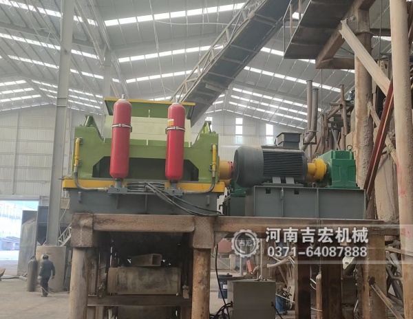 粒度精準控制:金尾礦對輥破碎機如何實現(xiàn)高效回收的“關鍵一步”!